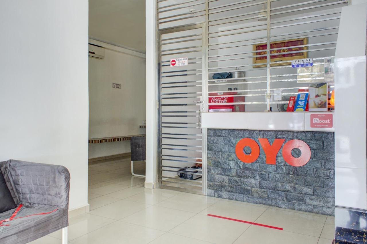 Oyo 90114 Home Rest Hotel Skudai Exterior photo