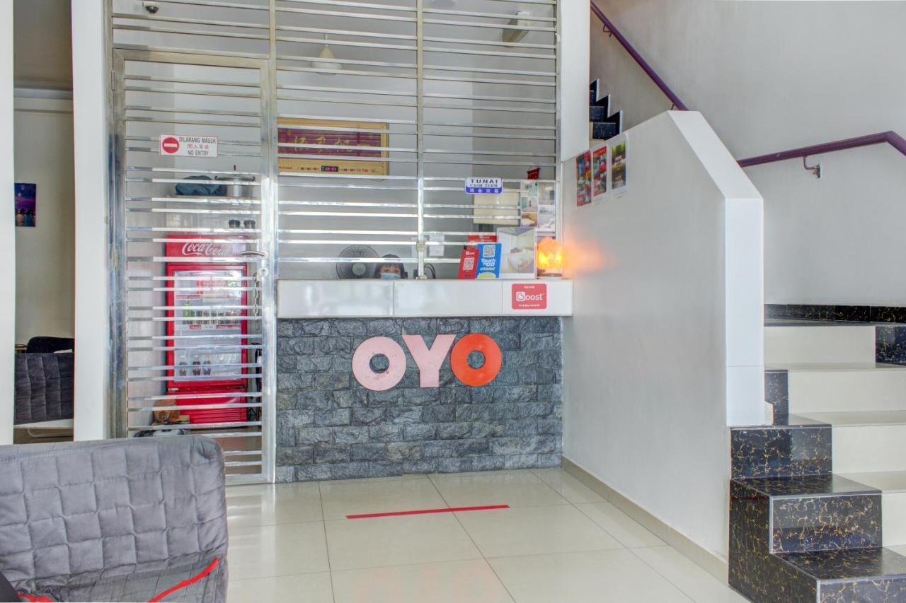 Oyo 90114 Home Rest Hotel Skudai Exterior photo